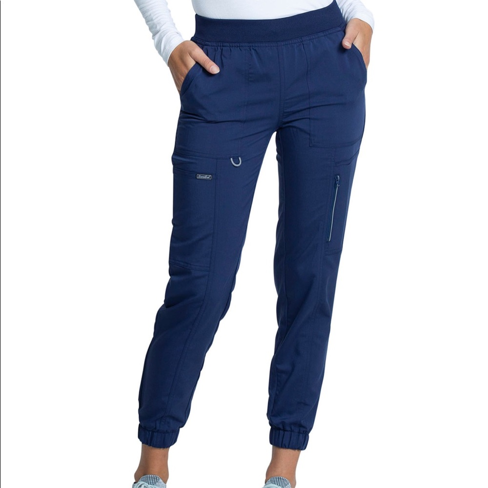Sanibel scrubs in navy